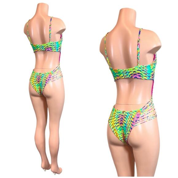 Luli Fama Oasis Babe REVERSIBLE Strappy Bright Colored One Piece SZ M $185 - Picture 11 of 15